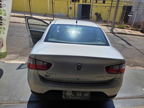 FIAT Grand Siena 1.6 16V 4P ESSENCE FLEX, Foto 6