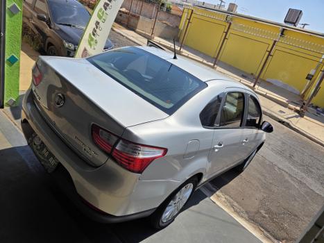 FIAT Grand Siena 1.6 16V 4P ESSENCE FLEX, Foto 8