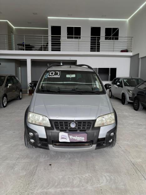 FIAT Idea 1.8 16V 4P ADVENTURE FLEX, Foto 2