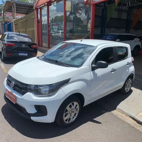 FIAT Mobi 1.0 4P FLEX DRIVE FIRE FLY, Foto 2