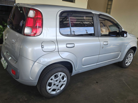 FIAT Uno 1.0 4P FLEX EVO VIVACE CELEBRATION, Foto 8