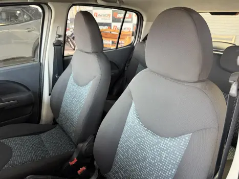 FIAT Uno 1.4 FLEX ATTRACTIVE, Foto 8