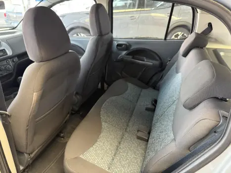 FIAT Uno 1.4 FLEX ATTRACTIVE, Foto 11