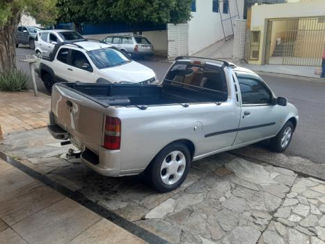 FORD Courier 1.3 CLX, Foto 2