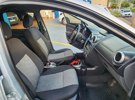 FORD Fiesta Hatch 1.6, Foto 6