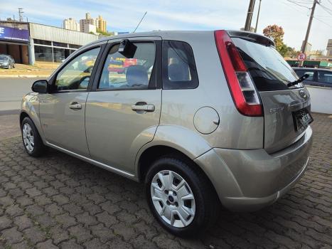FORD Fiesta Hatch 1.6, Foto 5