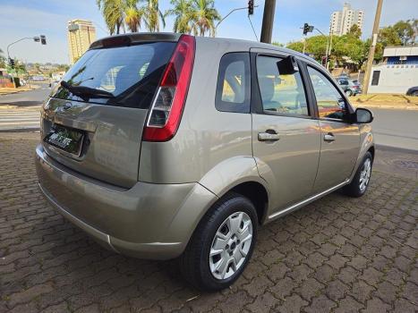 FORD Fiesta Hatch 1.6, Foto 6
