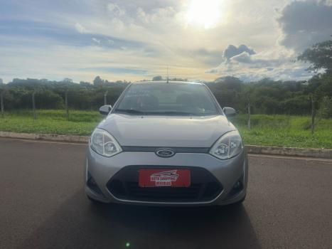 FORD Fiesta Sedan 1.6 4P ROCAM FLEX, Foto 2
