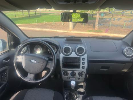 FORD Fiesta Sedan 1.6 4P ROCAM FLEX, Foto 3