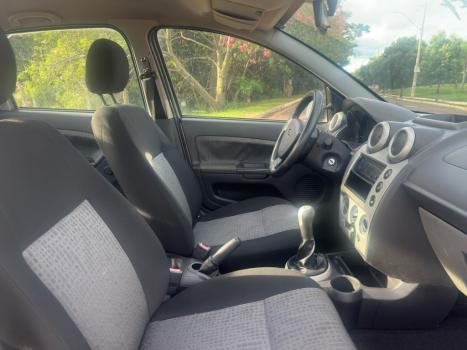 FORD Fiesta Sedan 1.6 4P ROCAM FLEX, Foto 5