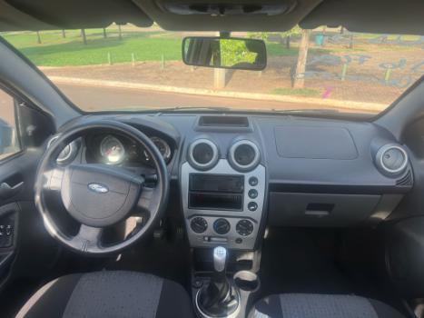 FORD Fiesta Sedan 1.6 4P ROCAM FLEX, Foto 14