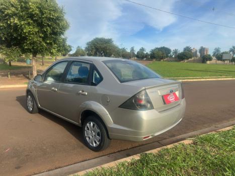 FORD Fiesta Sedan 1.6 4P ROCAM FLEX, Foto 15