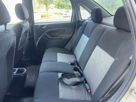 FORD Fiesta Sedan 1.6 4P ROCAM FLEX, Foto 7