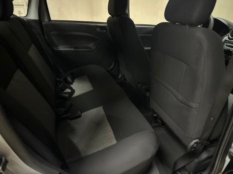 FORD Fiesta Sedan 1.6 4P FLEX, Foto 3