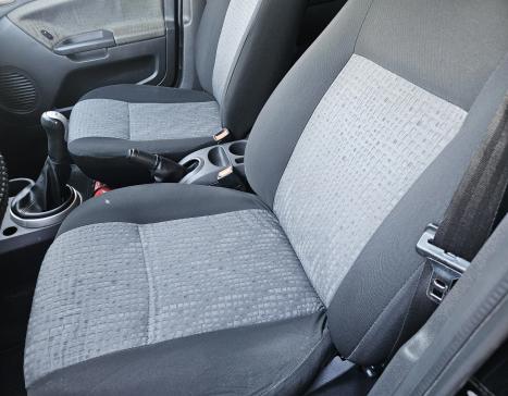 FORD Fiesta Sedan 1.6 4P ROCAM FLEX, Foto 7