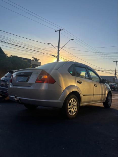 FORD Fiesta Sedan 1.6 4P FLEX, Foto 5