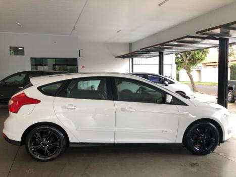 FORD Focus Hatch 1.6 16V 4P FLEX S, Foto 8