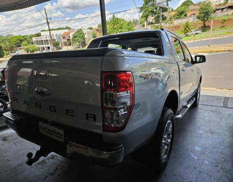 FORD Ranger 3.2 20V CABINE DUPLA 4X4 LIMITED PLUS TURBO DIESEL AUTOMTICO, Foto 5