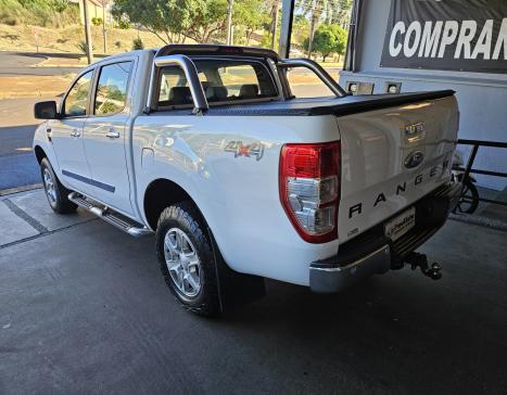 FORD Ranger 3.2 20V XLT 4X4 CABINE DUPLA TURBO DIESEL AUTOMTICO, Foto 4