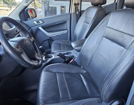FORD Ranger 3.2 20V XLT 4X4 CABINE DUPLA TURBO DIESEL AUTOMTICO, Foto 8