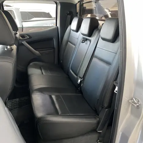 FORD Ranger 3.2 20V XLT 4X4 CABINE DUPLA TURBO DIESEL AUTOMTICO, Foto 17