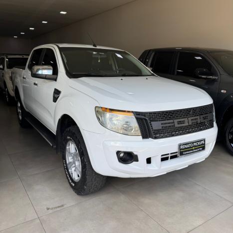 FORD Ranger 3.2 20V XLT 4X4 CABINE DUPLA TURBO DIESEL AUTOMTICO, Foto 2