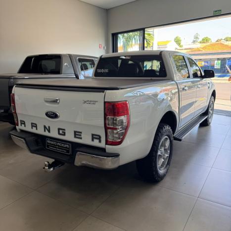 FORD Ranger 3.2 20V XLT 4X4 CABINE DUPLA TURBO DIESEL AUTOMTICO, Foto 6