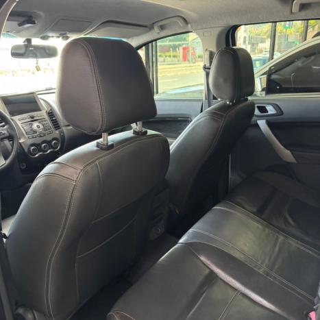 FORD Ranger 3.2 20V XLT 4X4 CABINE DUPLA TURBO DIESEL AUTOMTICO, Foto 9