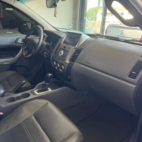 FORD Ranger 3.2 20V XLT 4X4 CABINE DUPLA TURBO DIESEL AUTOMTICO, Foto 14