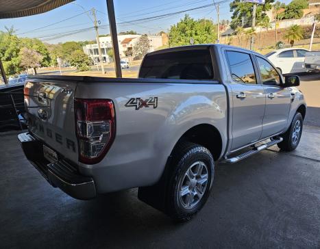 FORD Ranger 3.2 20V XLT 4X4 CABINE DUPLA TURBO DIESEL AUTOMTICO, Foto 5