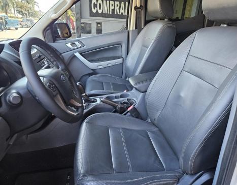 FORD Ranger 3.2 20V XLT 4X4 CABINE DUPLA TURBO DIESEL AUTOMTICO, Foto 8