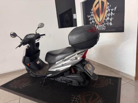 HAOJUE Lindy 125 , Foto 4