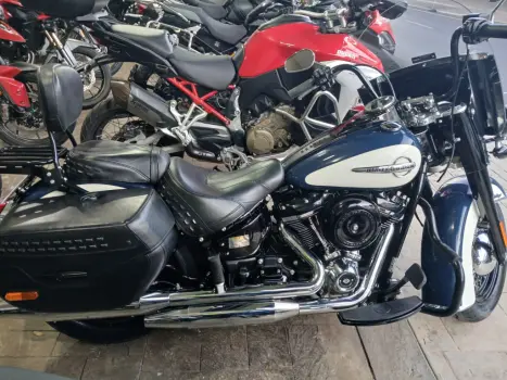 HARLEY DAVIDSON Softail Heritage Classic 1700, Foto 3