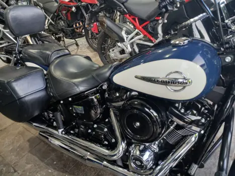 HARLEY DAVIDSON Softail Heritage Classic 1700, Foto 5
