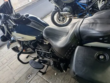 HARLEY DAVIDSON Softail Heritage Classic 1700, Foto 7
