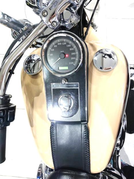 HARLEY DAVIDSON Softail DeLuxe 1600, Foto 5