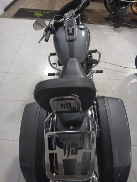 HARLEY DAVIDSON Sport Glide 1800 FLSB, Foto 4