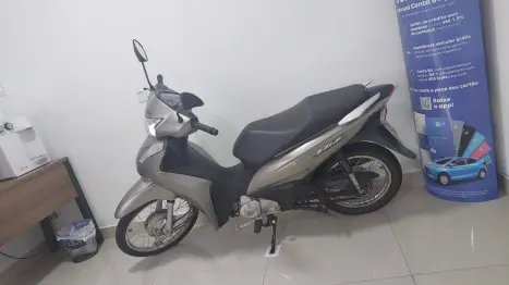 HONDA Biz 100 +, Foto 6