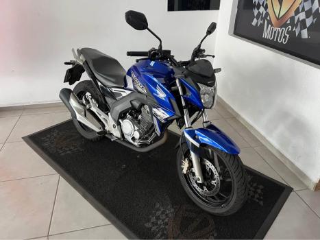 HONDA CB 250 F Twister FLEXONE, Foto 2