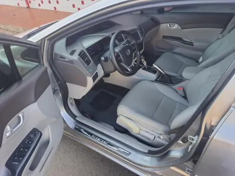 HONDA Civic 2.0 16V 4P FLEX LXR AUTOMTICO, Foto 13