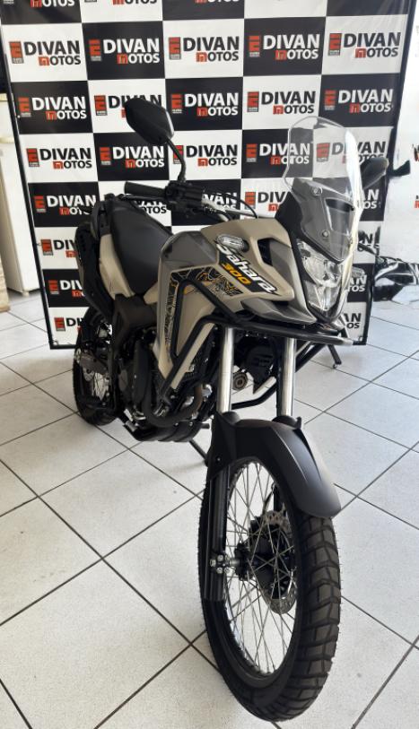 HONDA XRE 300 Sahara ADVENTURE, Foto 3