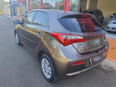 HYUNDAI HB 20 Hatch 1.6 16V 4P FLEX COMFORT PLUS AUTOMTICO, Foto 5