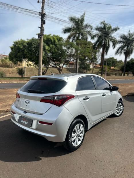 HYUNDAI HB 20 Hatch 1.0 12V 4P FLEX UNIQUE, Foto 4