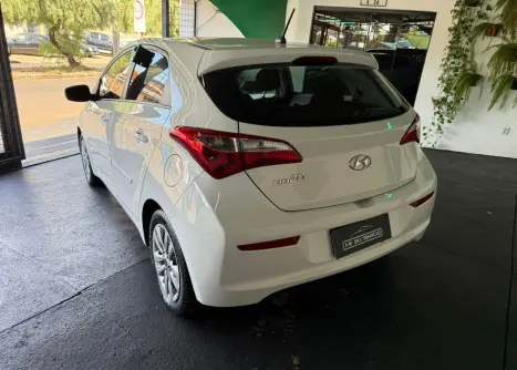 HYUNDAI HB 20 Hatch 1.0 12V 4P FLEX COMFORT PLUS, Foto 2