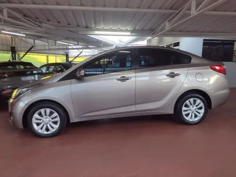 HYUNDAI HB 20 Sedan 1.6 16V 4P FLEX COMFORT PLUS AUTOMTICO, Foto 9