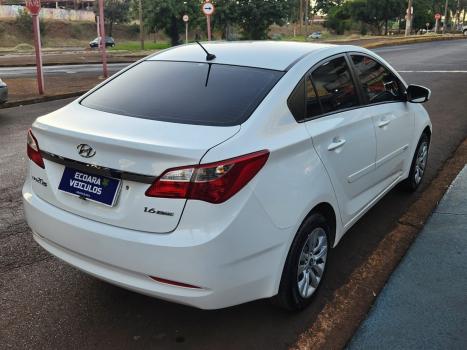 HYUNDAI HB 20 Sedan 1.6 16V 4P FLEX COMFORT PLUS, Foto 4