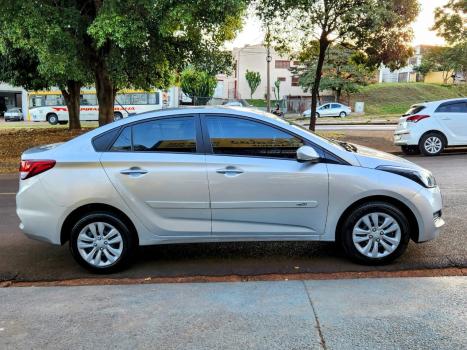 HYUNDAI HB 20 Sedan 1.6 16V 4P FLEX COMFORT PLUS AUTOMTICO, Foto 3