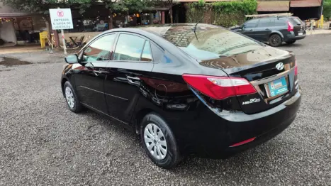 HYUNDAI HB 20 Sedan 1.6 16V 4P FLEX COMFORT PLUS AUTOMTICO, Foto 4