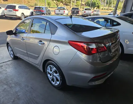 HYUNDAI HB 20 Sedan 1.0 12V 4P FLEX COMFORT PLUS TURBO, Foto 4