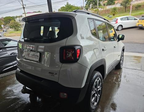 JEEP Renegade 2.0 16V 4P TURBO DIESEL LONGITUDE 4X4 AUTOMTICO, Foto 5